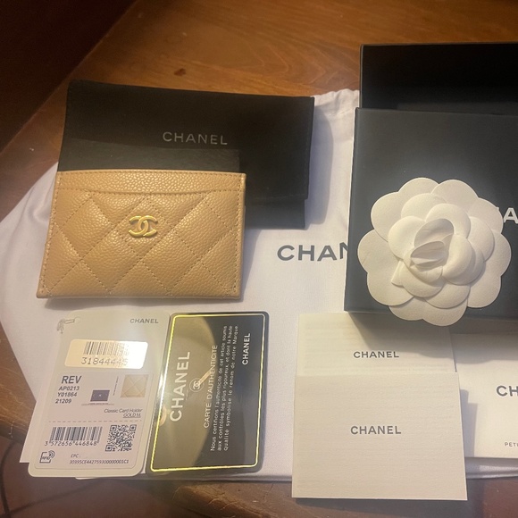 CHANEL Handbags - Chanel AP0213 Y01864 21209 Classic Card Holder Caviar Beige Champagne Hardware